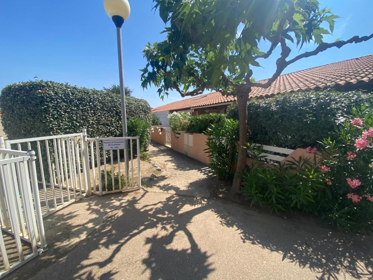 Pavillon 20M De La Plage Des Ayguades Gruissan Luaran gambar