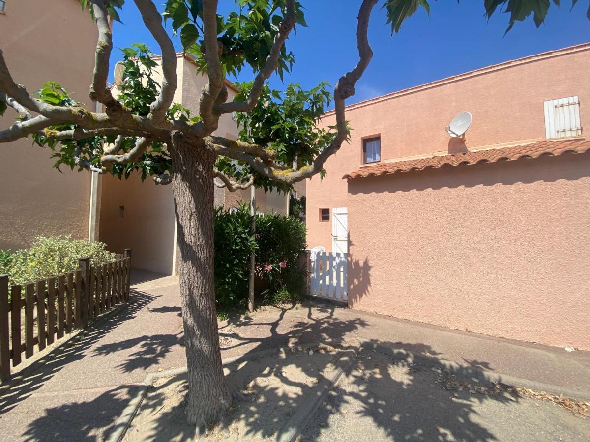 Pavillon 20M De La Plage Des Ayguades Gruissan Luaran gambar